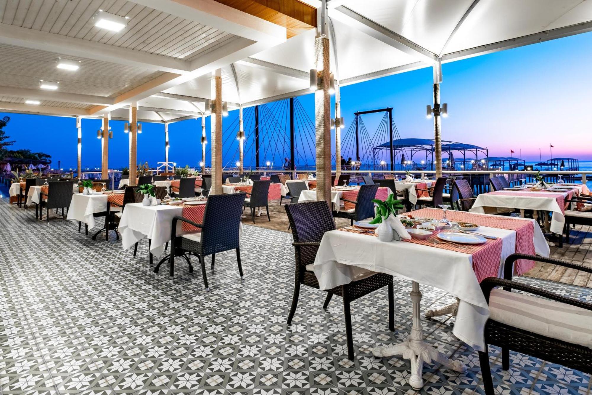 Long Beach Alanya Turkler Exterior photo