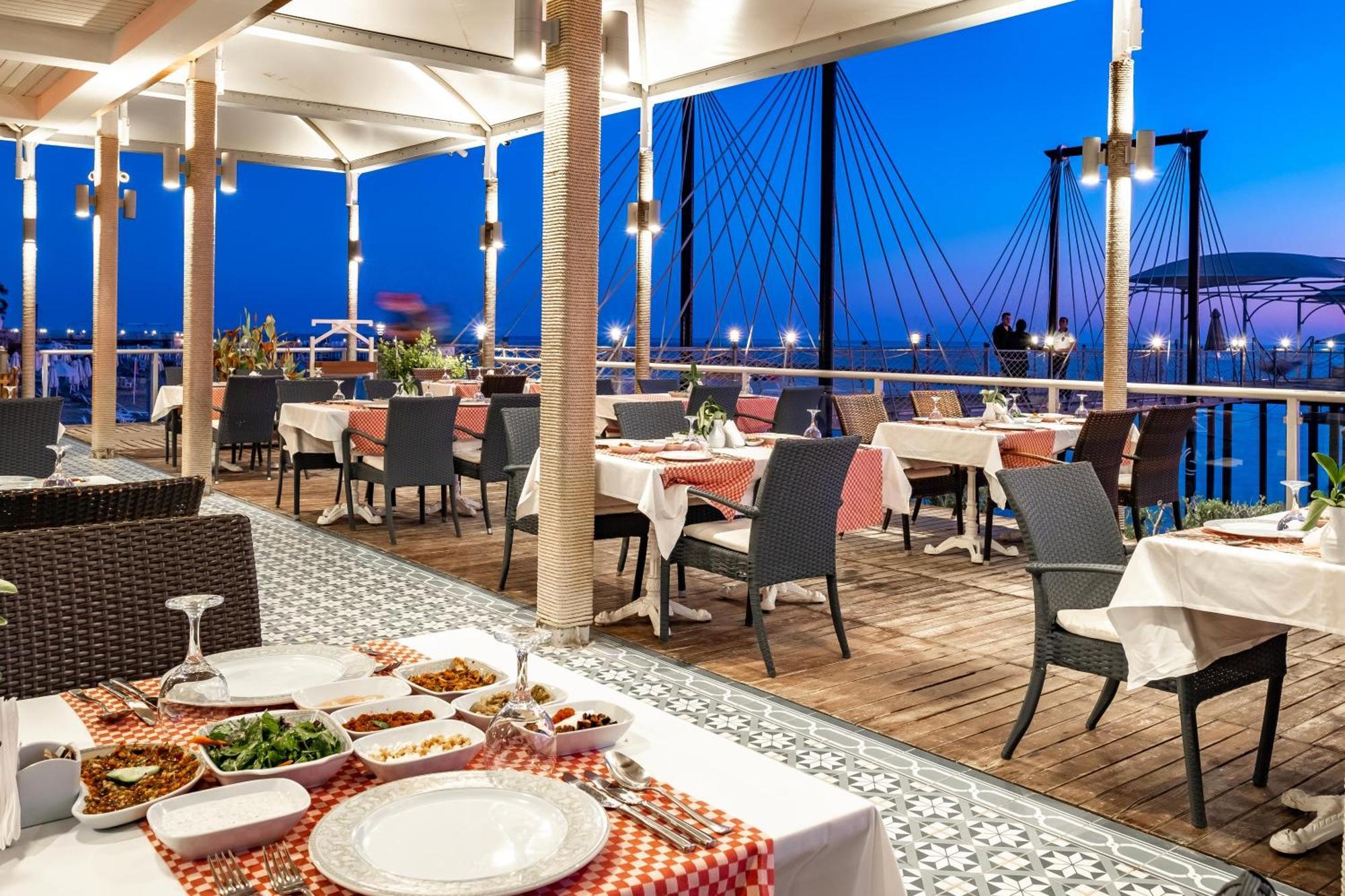 Long Beach Alanya Turkler Exterior photo
